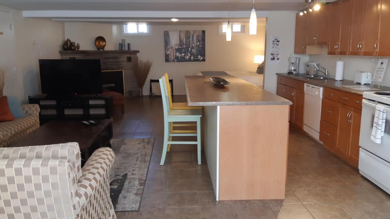 Appartamento Parkside House Barrie Esterno foto