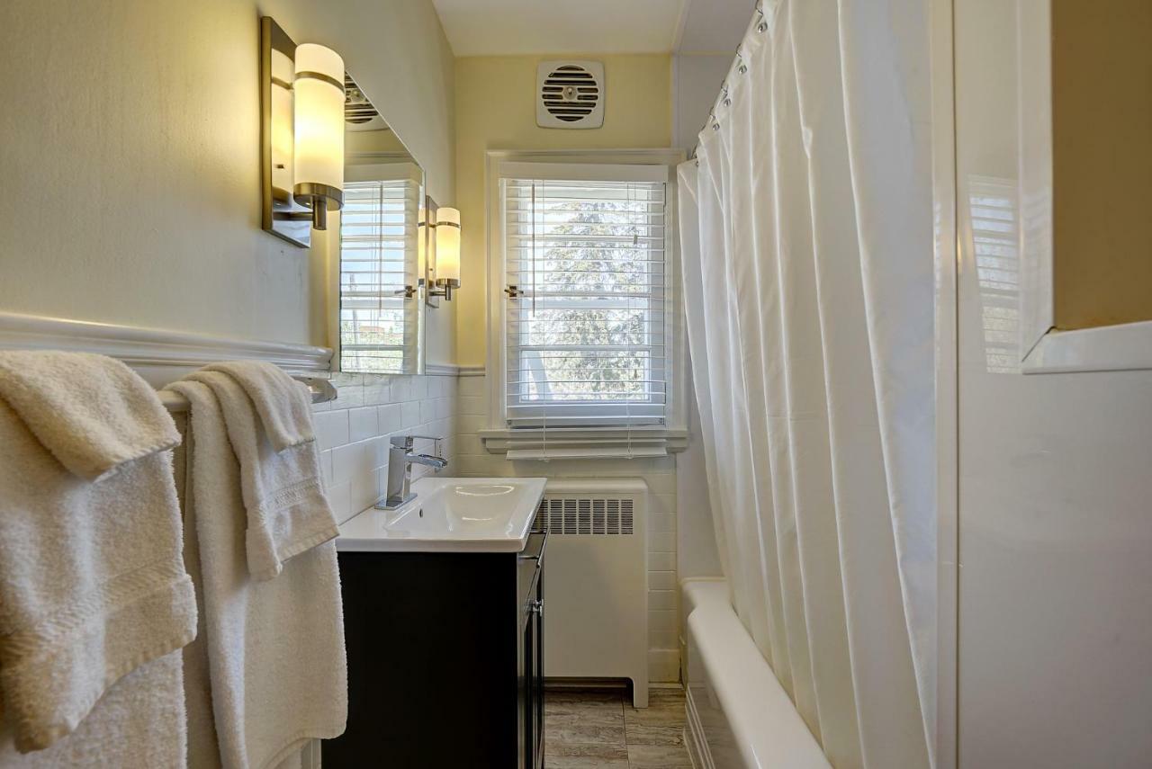 Appartamento Parkside House Barrie Esterno foto