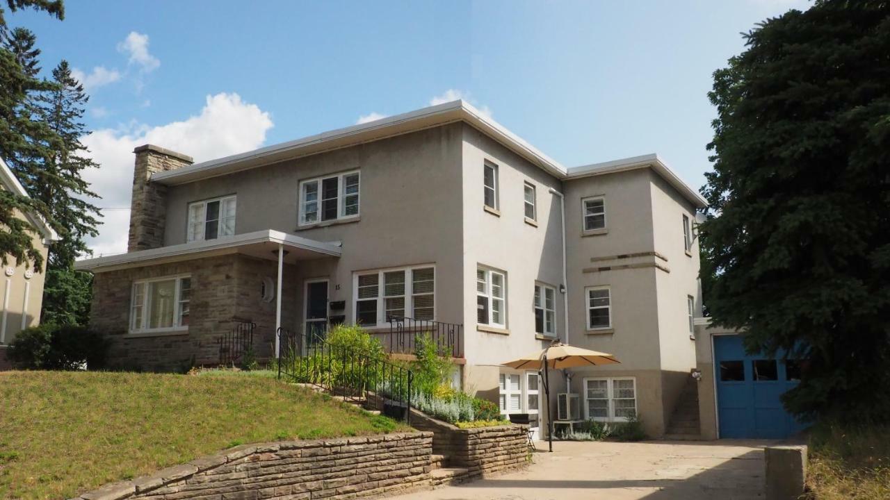 Appartamento Parkside House Barrie Esterno foto