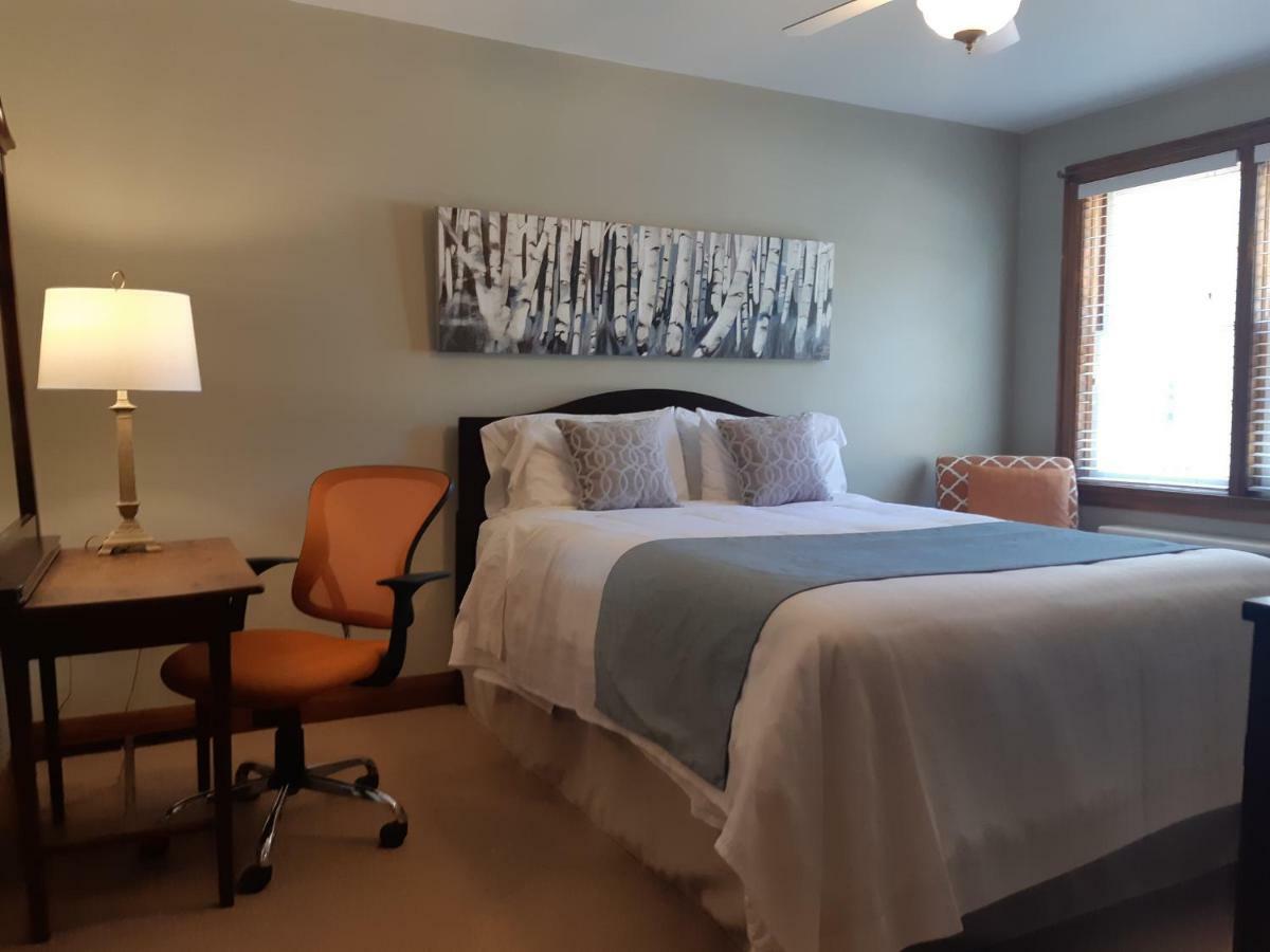 Appartamento Parkside House Barrie Esterno foto